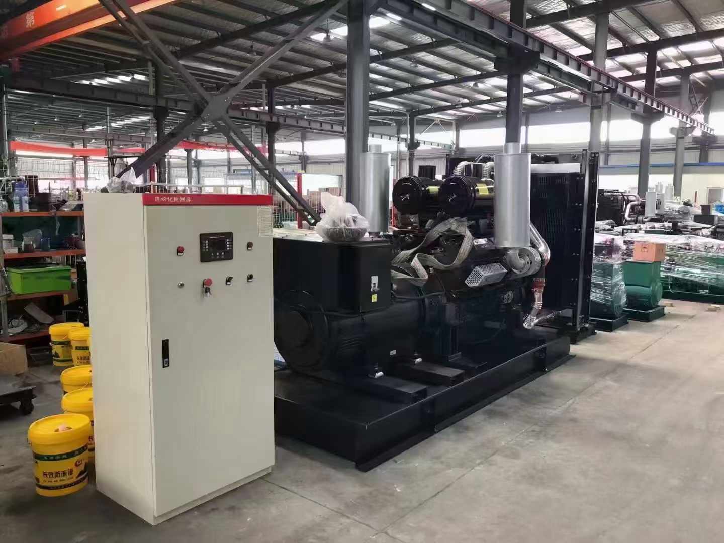 沁县柴油发电机运行时的噪音和振动水平如何？